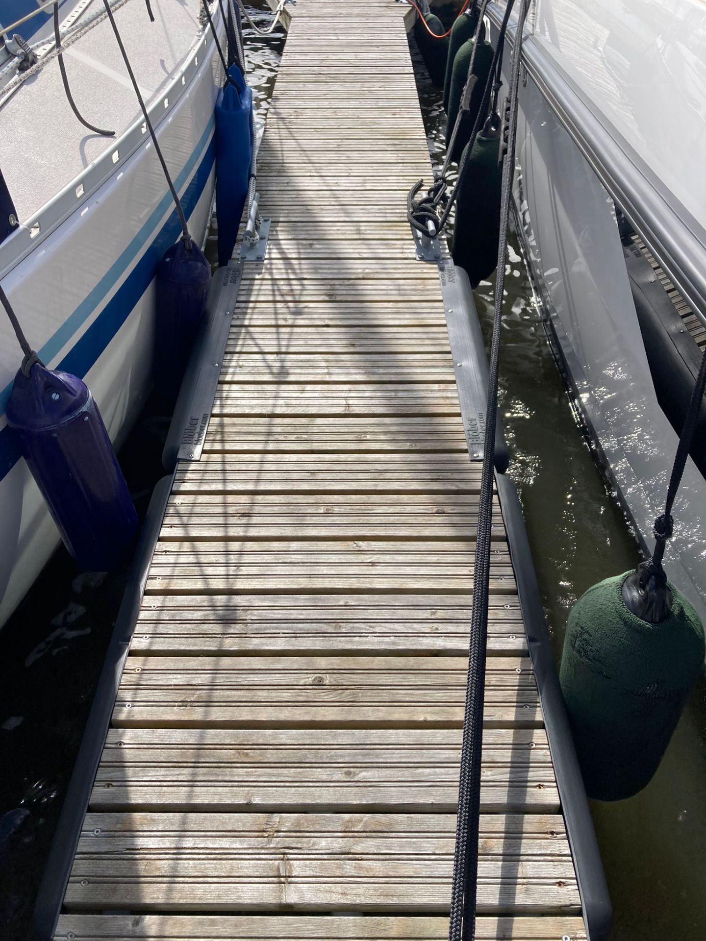 Blöber Ltd Blöber Fender Model L, Blöber Fender Model P Northern Europe and Baltic states